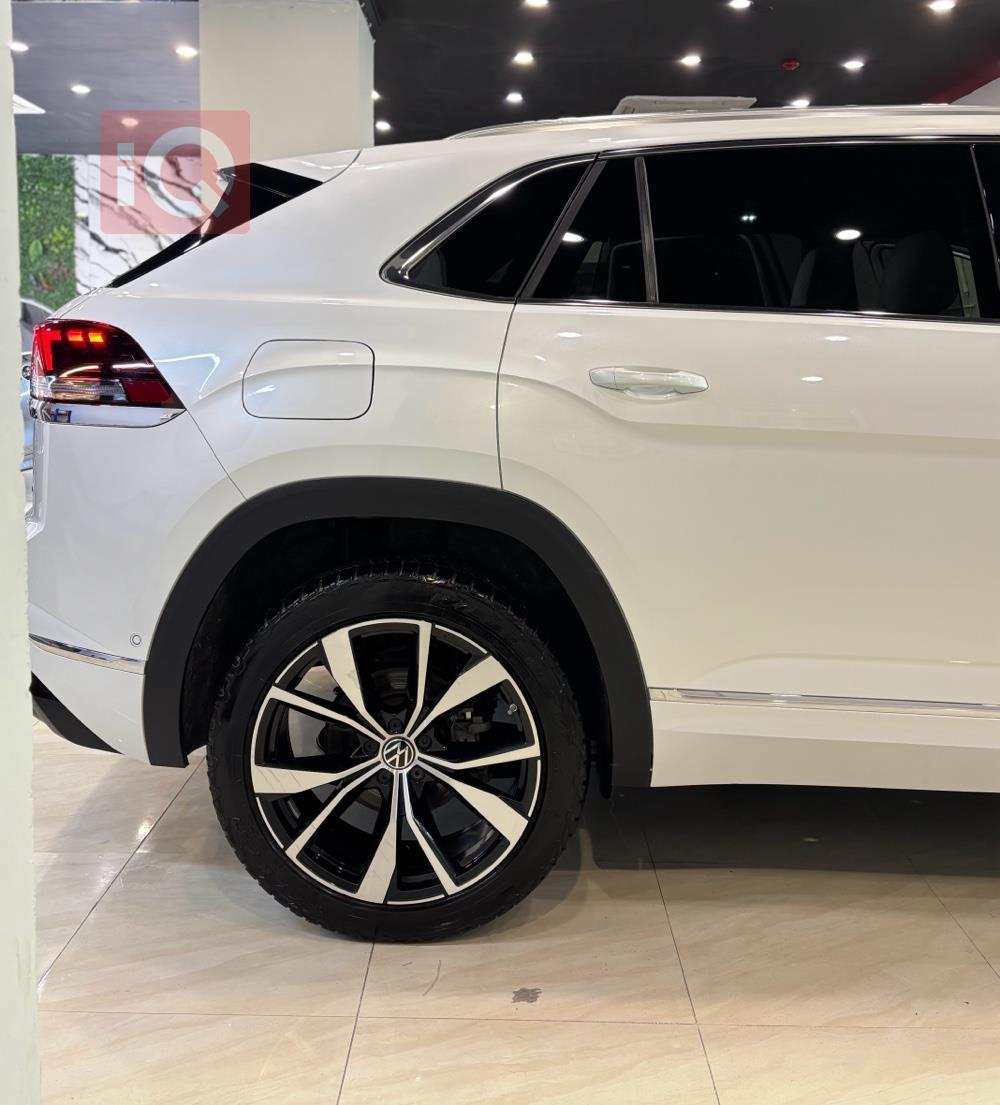 فولكسفاغن أطلس كروس سبورت